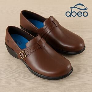 Abeo Brown Bella Slip On Shoes Sz. 11